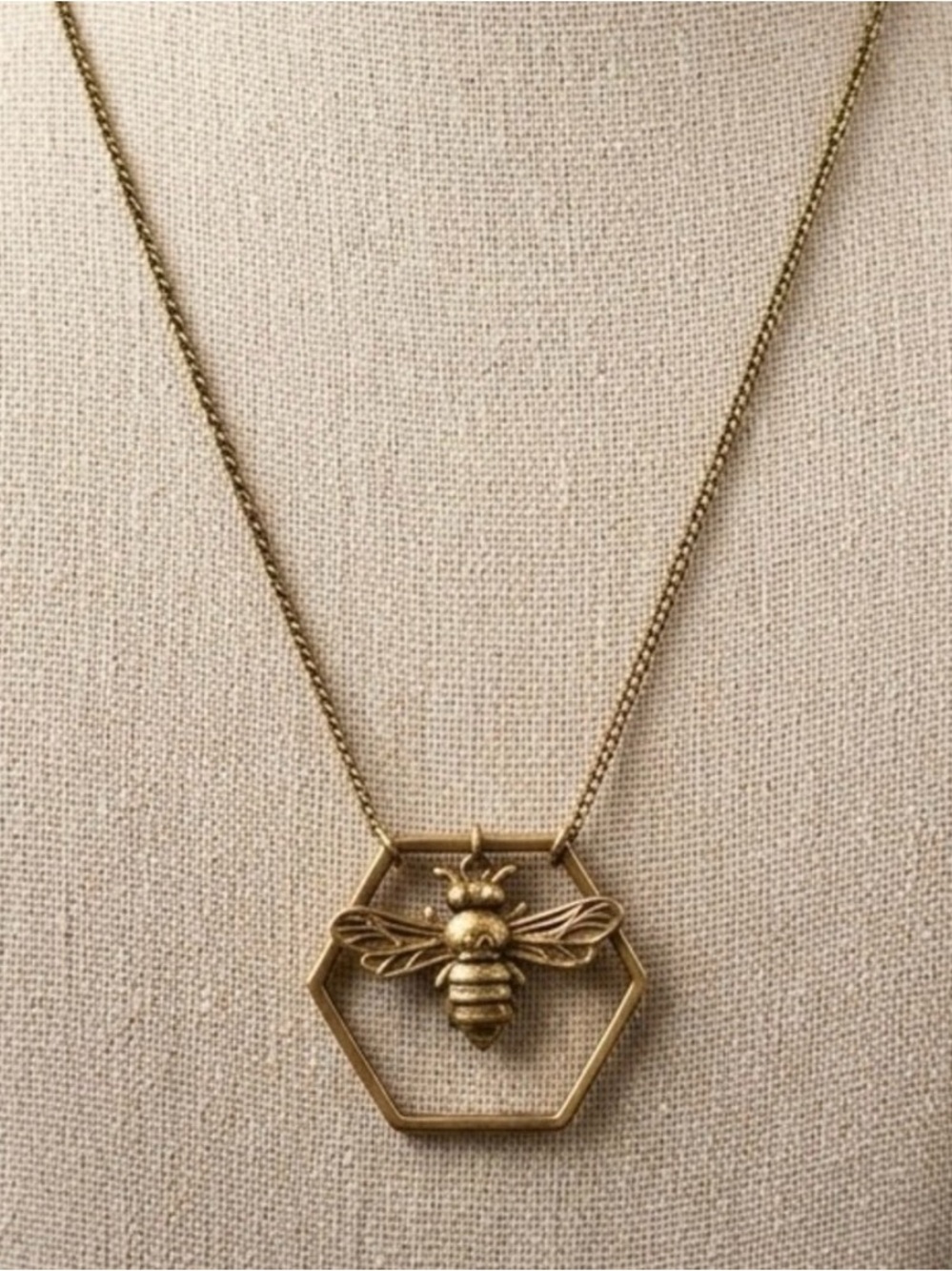 ๐Honeycomb ๐ฏ Bee ๐ Gold Drop Earrings - Picture 10 of 10